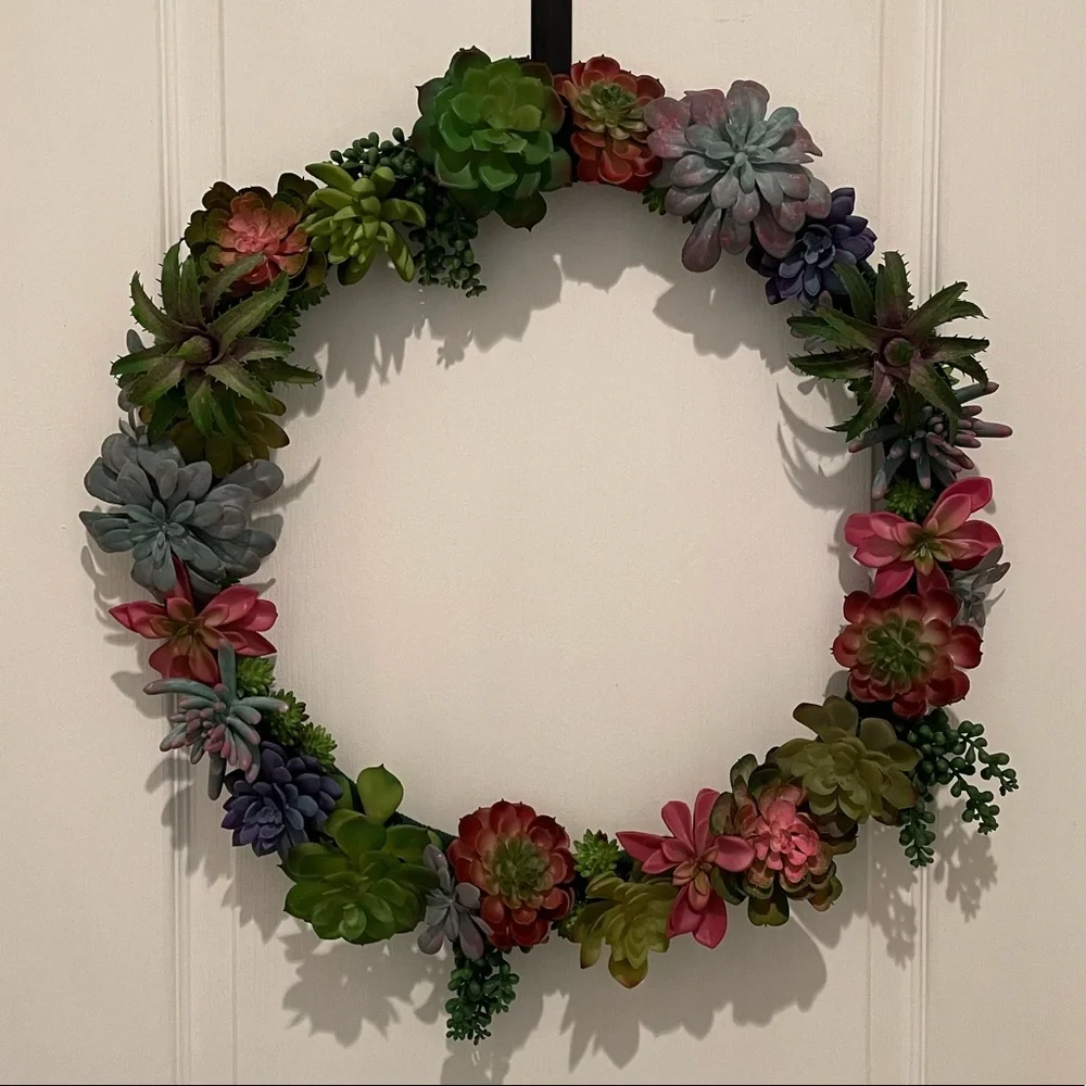 20” Faux Succulent Wreath - Handmade Indoor Succulent Wreath - Picture 4 of 8